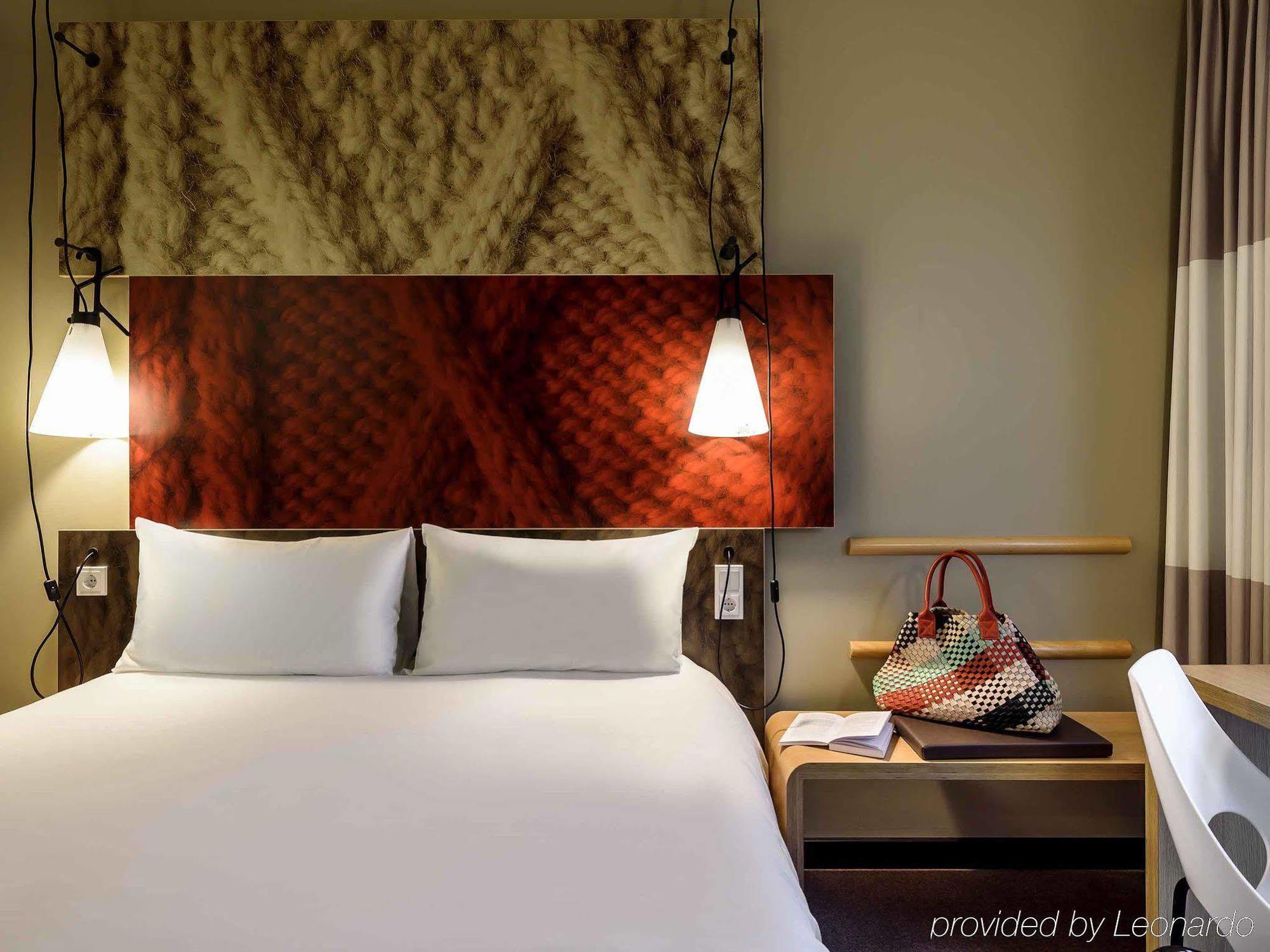 Meininger Hauptbahnhof Hotel 3*